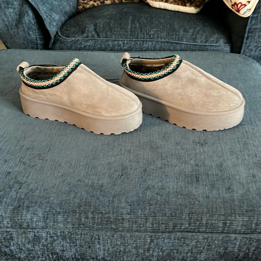 Fleece lined platform mules